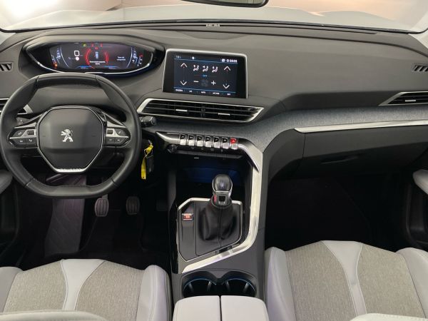 peugeot-5008-2020-gasolina-1199cc