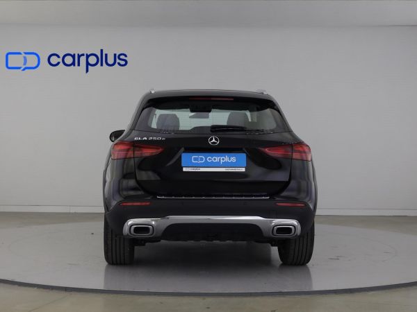 mercedes-benz-gla-2024-hibrido-1332cc