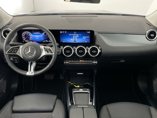 mercedes-benz-gla-2024-hibrido-1332cc