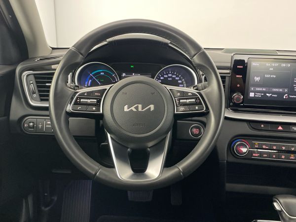 kia-xceed-2024-hibrido-1580cc