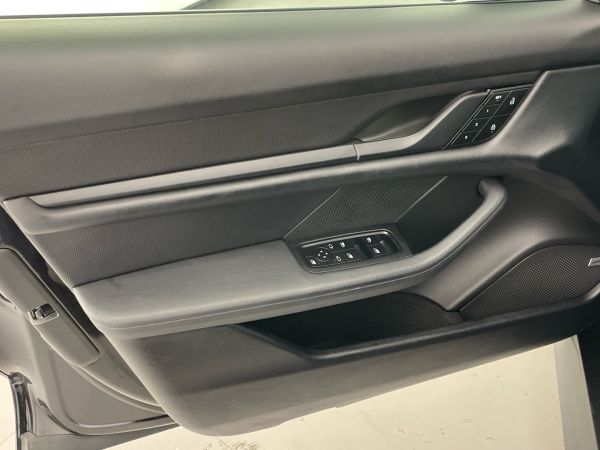 porsche-taycan-2022-eletrico-0cc