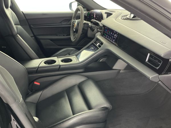 porsche-taycan-2022-eletrico-0cc