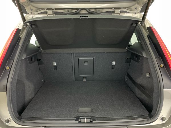 volvo-xc40-2021-diesel-1969cc