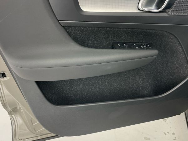volvo-xc40-2021-diesel-1969cc