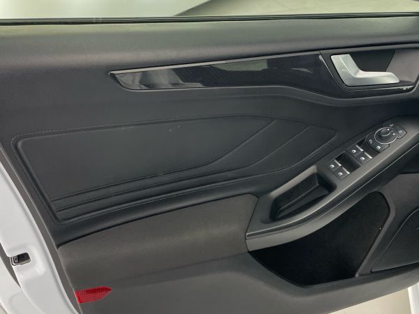 ford-focus-2023-gasolina-998cc