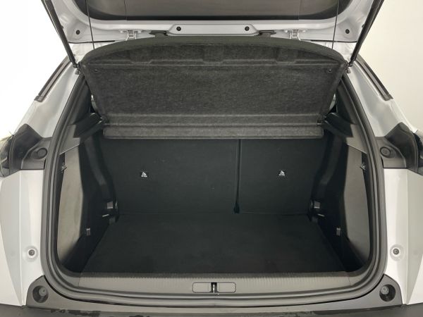 peugeot-2008-2023-gasolina-1199cc
