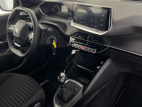 peugeot-2008-2023-gasolina-1199cc