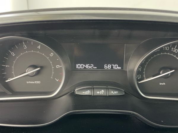 peugeot-208-2017-gasolina-1199cc