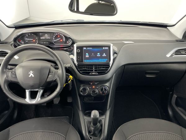 peugeot-208-2017-gasolina-1199cc