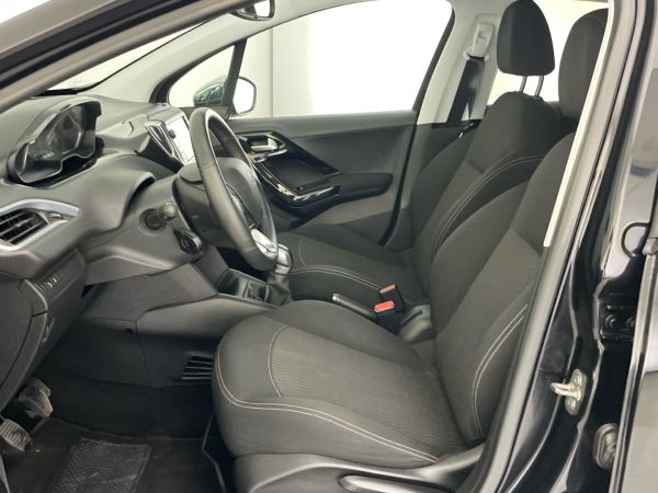 peugeot-208-2017-gasolina-1199cc