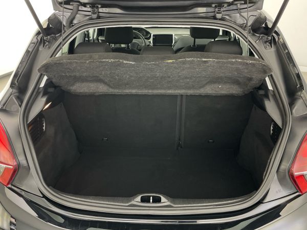 peugeot-208-2017-gasolina-1199cc