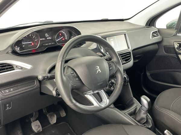 peugeot-208-2017-gasolina-1199cc