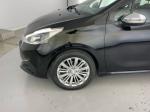 peugeot-208-2017-gasolina-1199cc