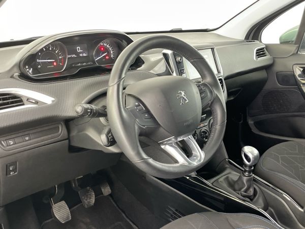 peugeot-2008-2019-gasolina-1199cc
