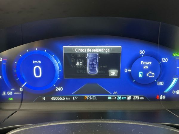 ford-kuga-2022-hibrido-2498cc