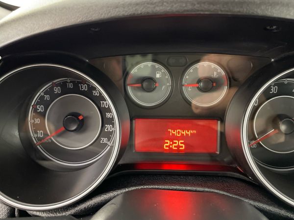 fiat-punto-2018-gasolina-1242cc