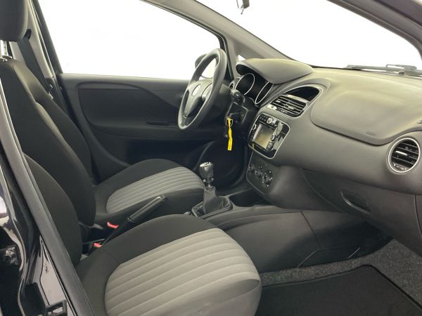 fiat-punto-2018-gasolina-1242cc