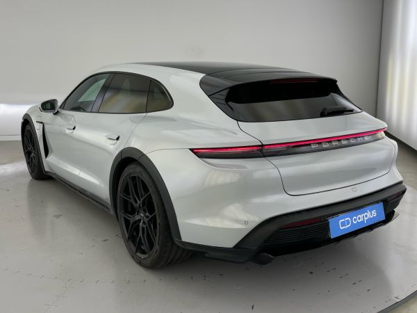 porsche-taycan-2022-eletrico-0cc