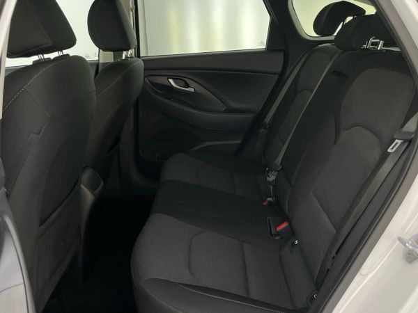 hyundai-i30-2022-gasolina-998cc