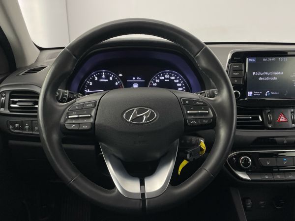 hyundai-i30-2022-gasolina-998cc