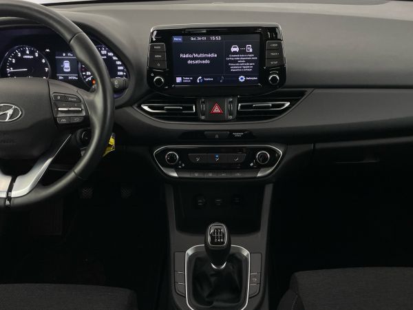 hyundai-i30-2022-gasolina-998cc