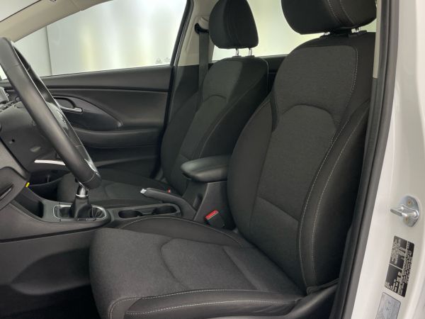 hyundai-i30-2022-gasolina-998cc