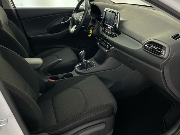 hyundai-i30-2022-gasolina-998cc