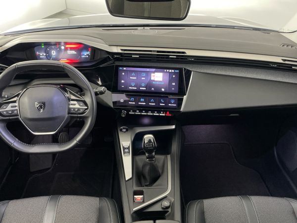 peugeot-308-sw-2023-gasolina-1199cc