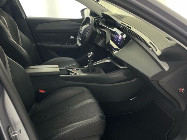 peugeot-308-sw-2023-gasolina-1199cc
