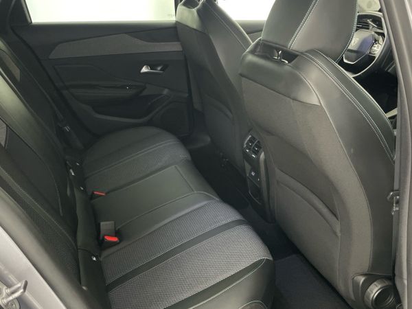 peugeot-308-sw-2023-gasolina-1199cc