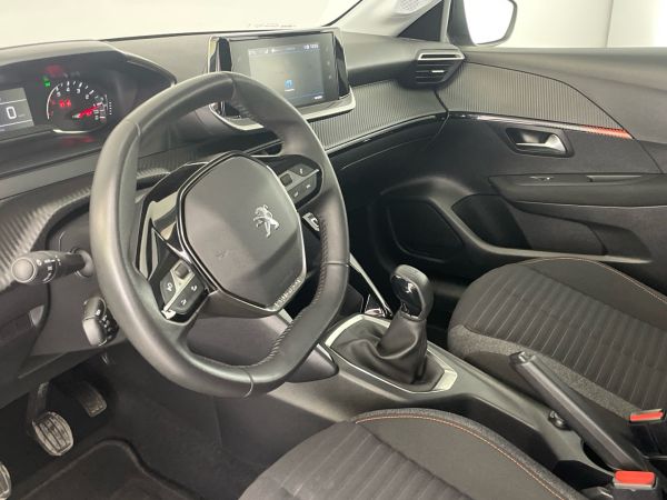 peugeot-208-2023-gasolina-1199cc