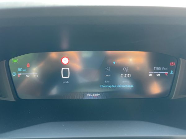 peugeot-2008-2024-gasolina-1199cc
