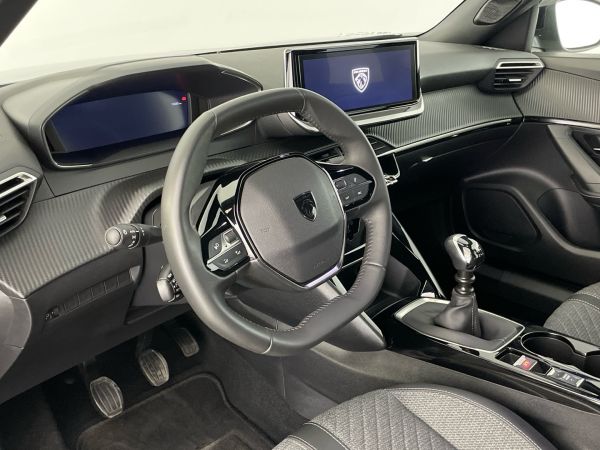peugeot-2008-2024-gasolina-1199cc