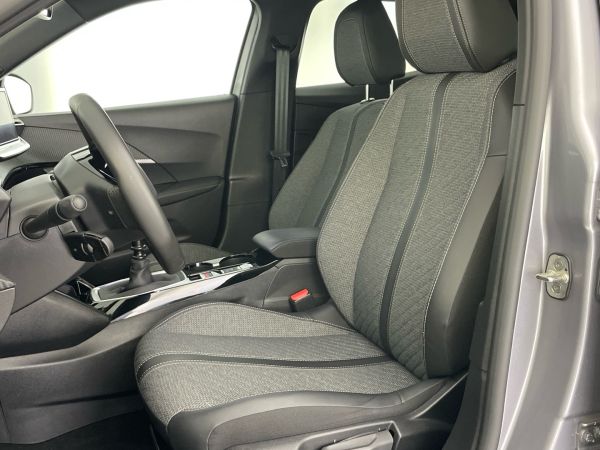 peugeot-2008-2024-gasolina-1199cc