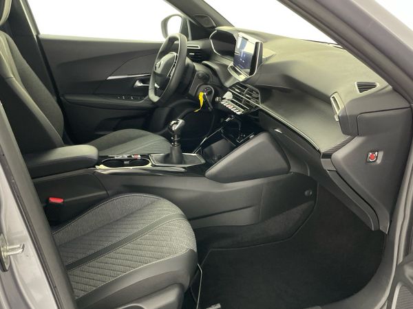 peugeot-2008-2024-gasolina-1199cc