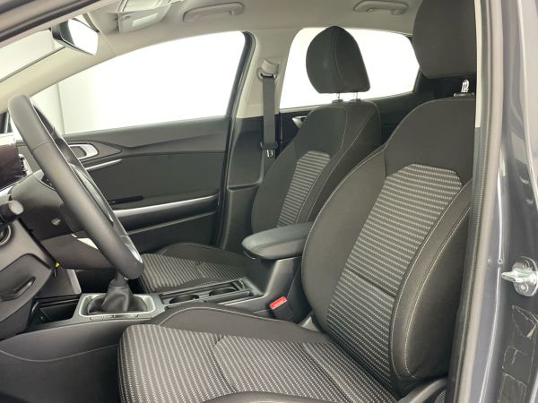 kia-xceed-2024-gasolina-998cc