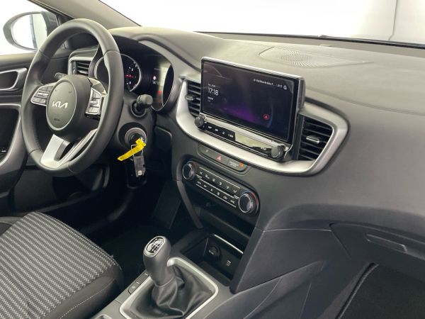 kia-xceed-2024-gasolina-998cc