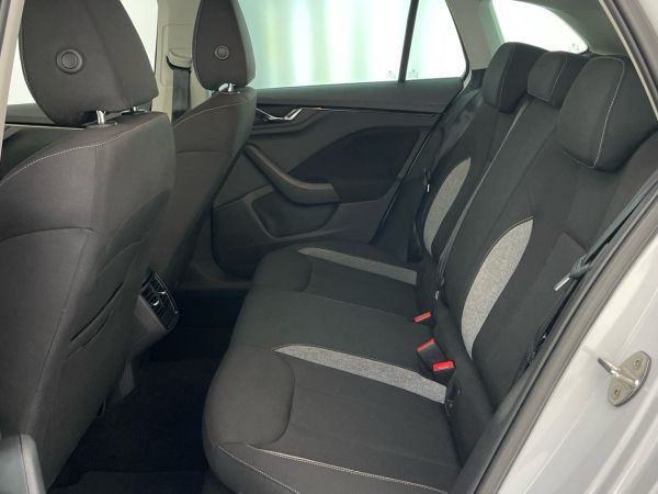 skoda-scala-2024-gasolina-999cc