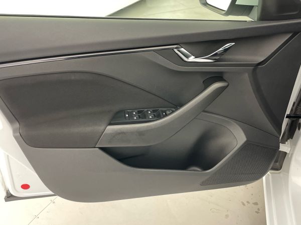 skoda-scala-2024-gasolina-999cc