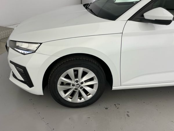 skoda-scala-2024-gasolina-999cc