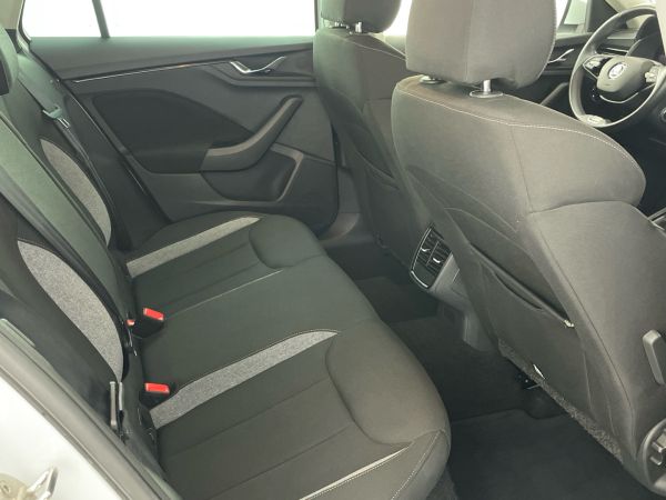 skoda-scala-2024-gasolina-999cc