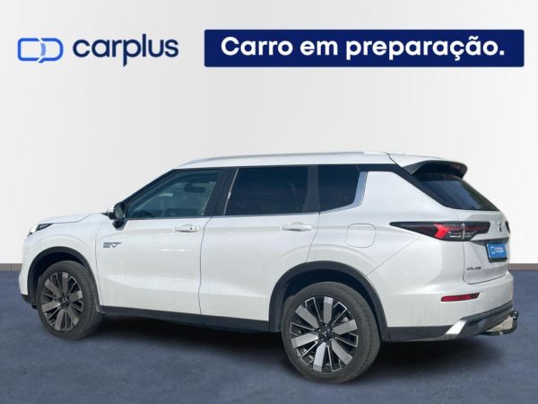mitsubishi-outlander-2026-hibrido-2360cc