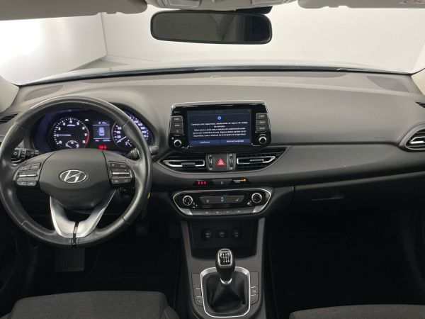 hyundai-i30-2022-gasolina-998cc