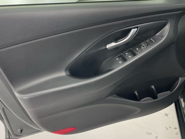 hyundai-i30-2022-gasolina-998cc