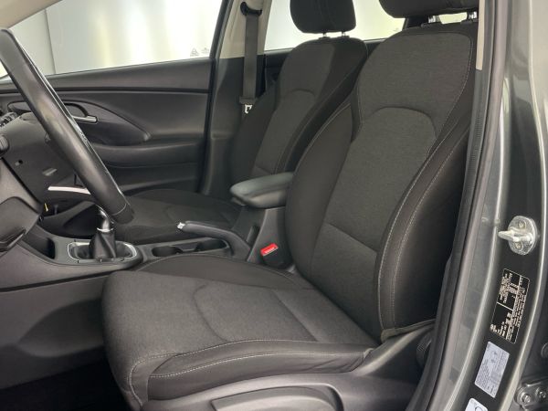 hyundai-i30-2022-gasolina-998cc