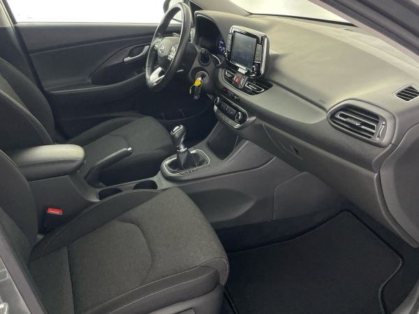 hyundai-i30-2022-gasolina-998cc