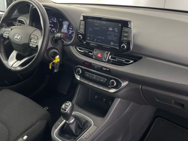 hyundai-i30-2022-gasolina-998cc