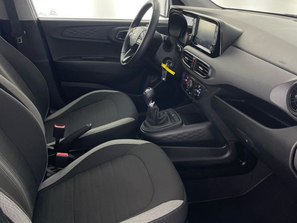 hyundai-i10-2023-gasolina-998cc