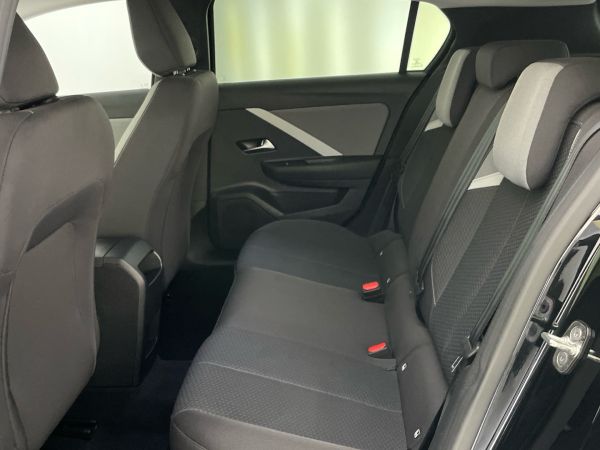 opel-astra-2023-gasolina-1199cc