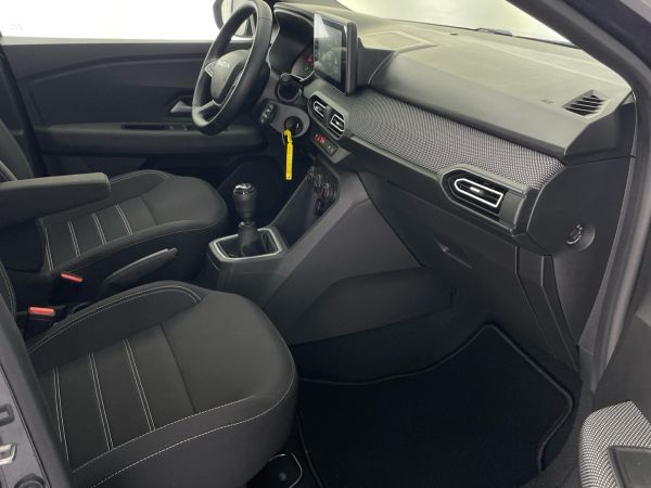 dacia-sandero-2023-gasolina-999cc